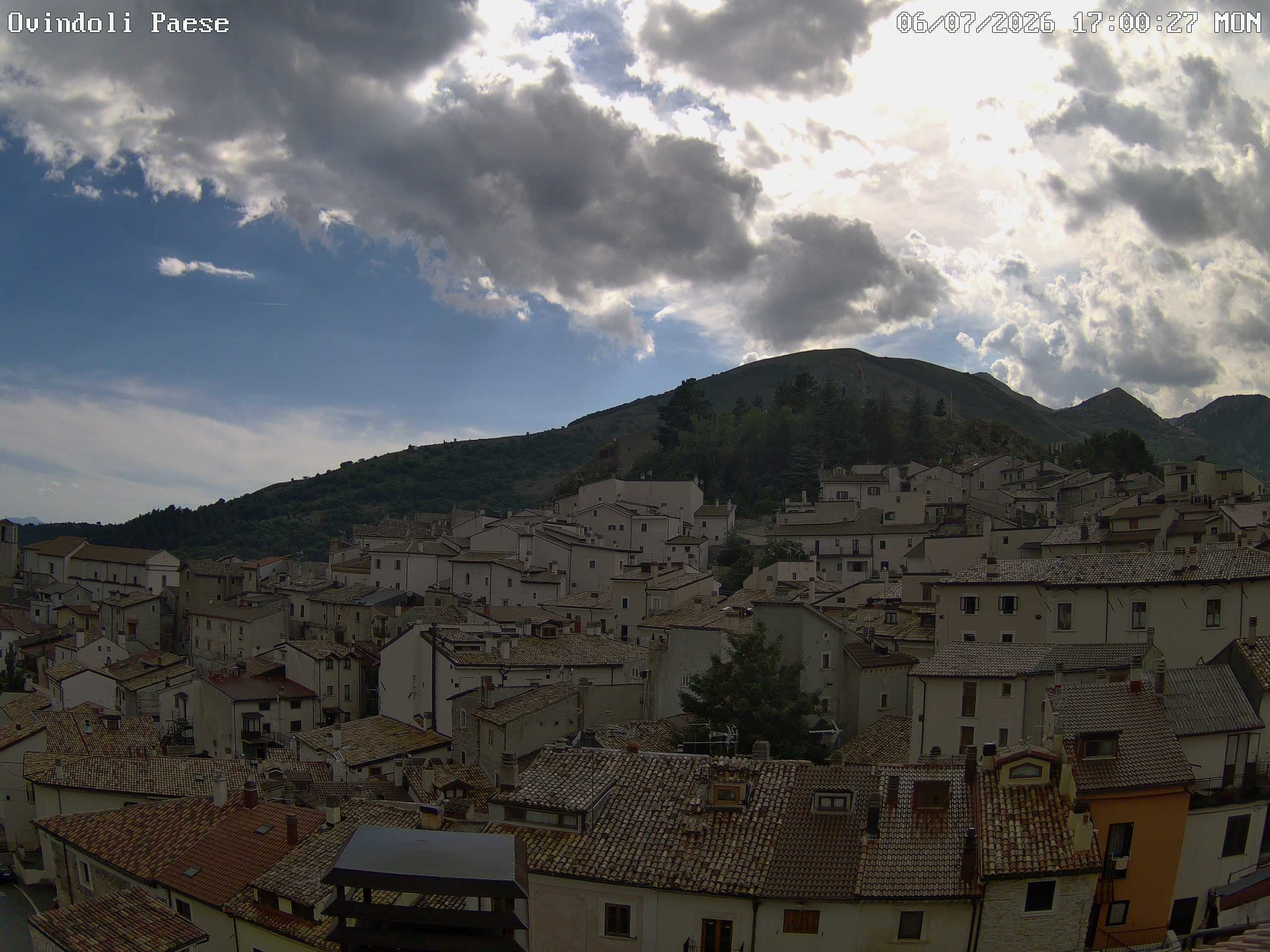 Ovindoli TV 1 Ovindoli Tv Webcam1 06-07-2026 15:50:34. -