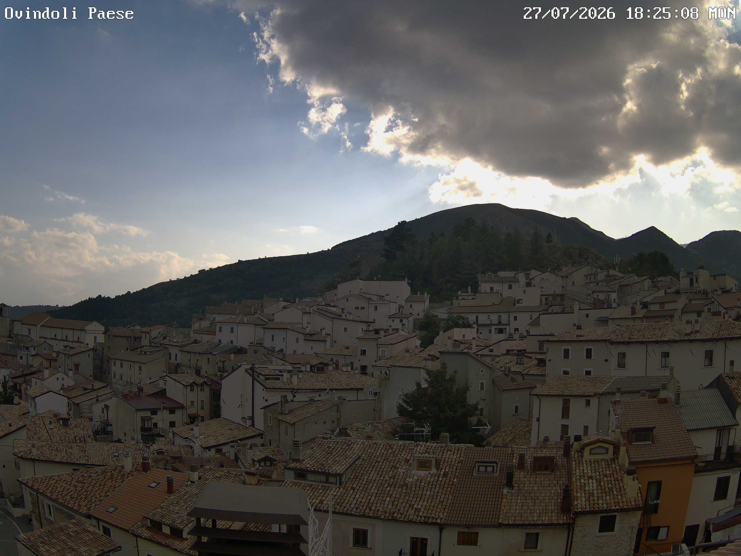 Ovindoli TV 1 Ovindoli Tv Webcam1 27-07-2026 17:30:41. -
