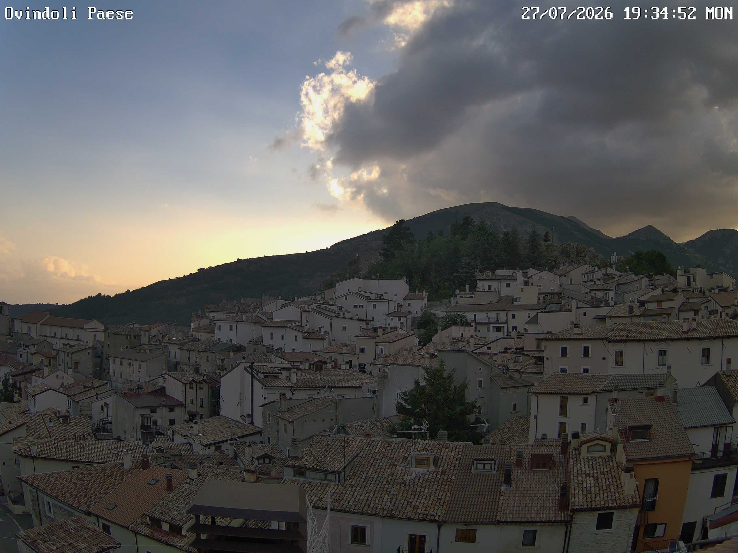 Ovindoli TV 1 Ovindoli Tv Webcam1 27-07-2026 18:35:19. -